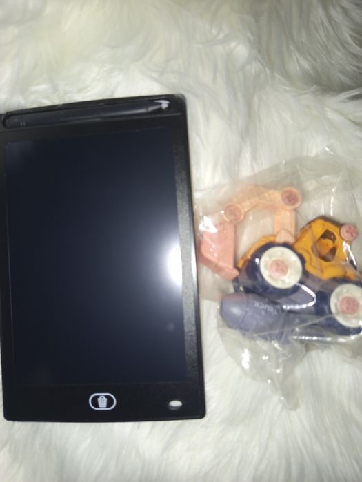 Tablet dla dzieci znikopis i samochodzik