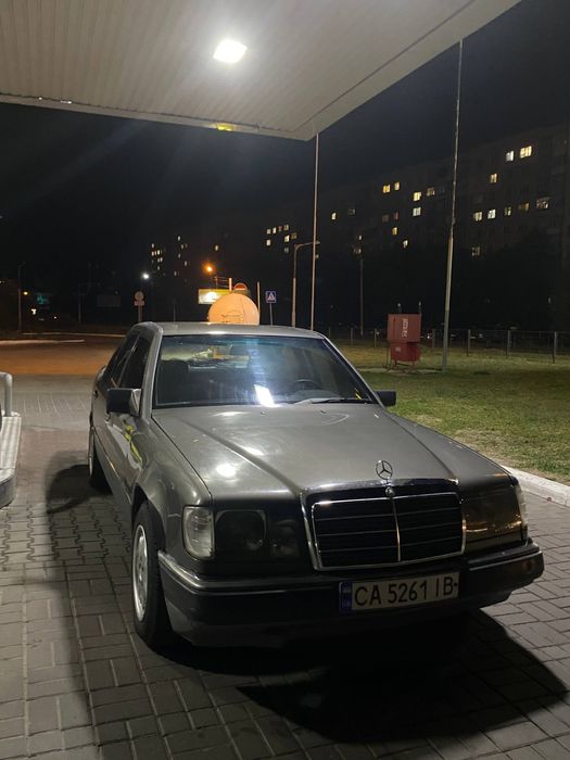 Мерседес 124 2,6 газ/бенз