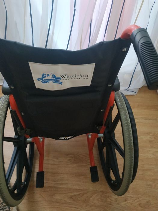 Коляска кресло инвалидное складывается для детей/подростков