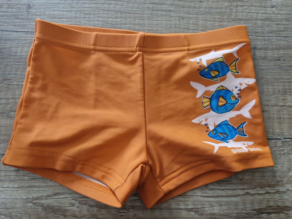 Kąpielówki rozm 6-12 mies