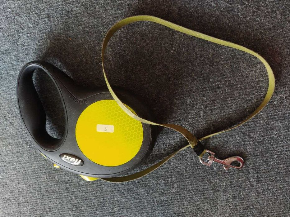 Поводок-рулетка Flexi  Neon  Стрічка 5 м для собак вагою до 50 кг