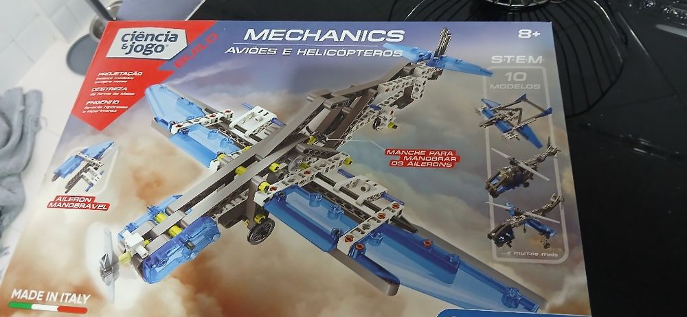 Jogo de construção e mecânica