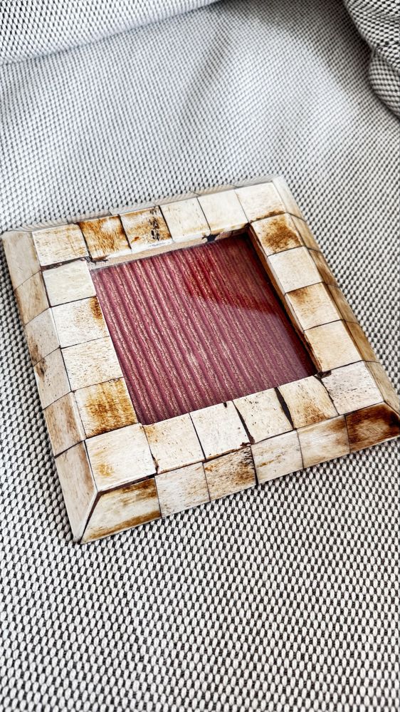 Moldura artesanal em madeira 10x10 cm – estilo rústico