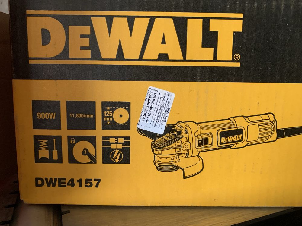 Болгарка 125 DeWalt DWE4157 900Вт оригінал