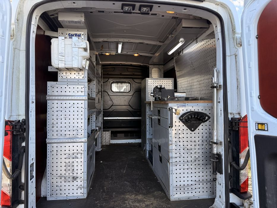 FORD TRANSIT 2.2 170cv EQUIPADA COMO OFICÍNA MÓVEL 2018 #OPORTUNIDADE#