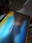 Monitor Samsung rotativo de 22 polegadas