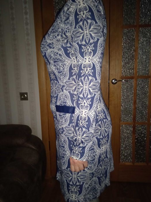 Продам жіночу сукню