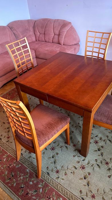 Stół rozkładany 295/95x95 i 4 krzesła