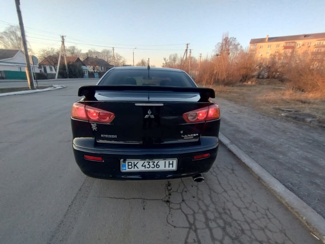 Здам в оренду овто Міцубісі лансер 10 без водія