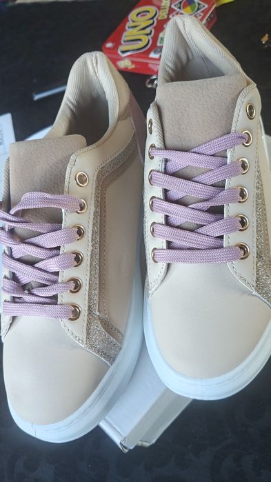 Adidasy 38 na wiosnę