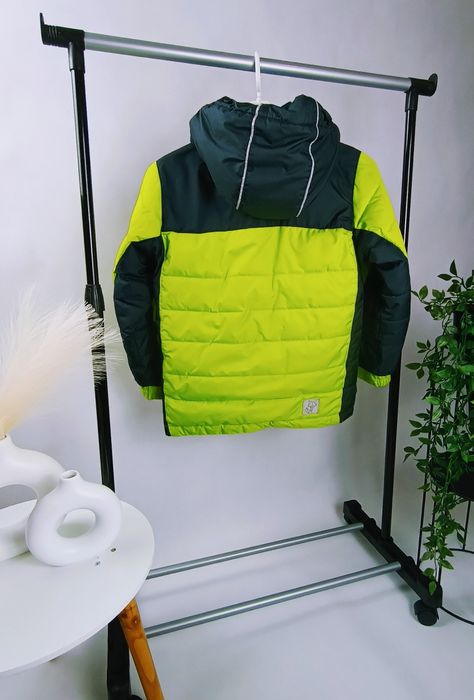 Zielono-czarna chłopięca kurtka z kapturem na zimę Kiki&Koko r.116-122