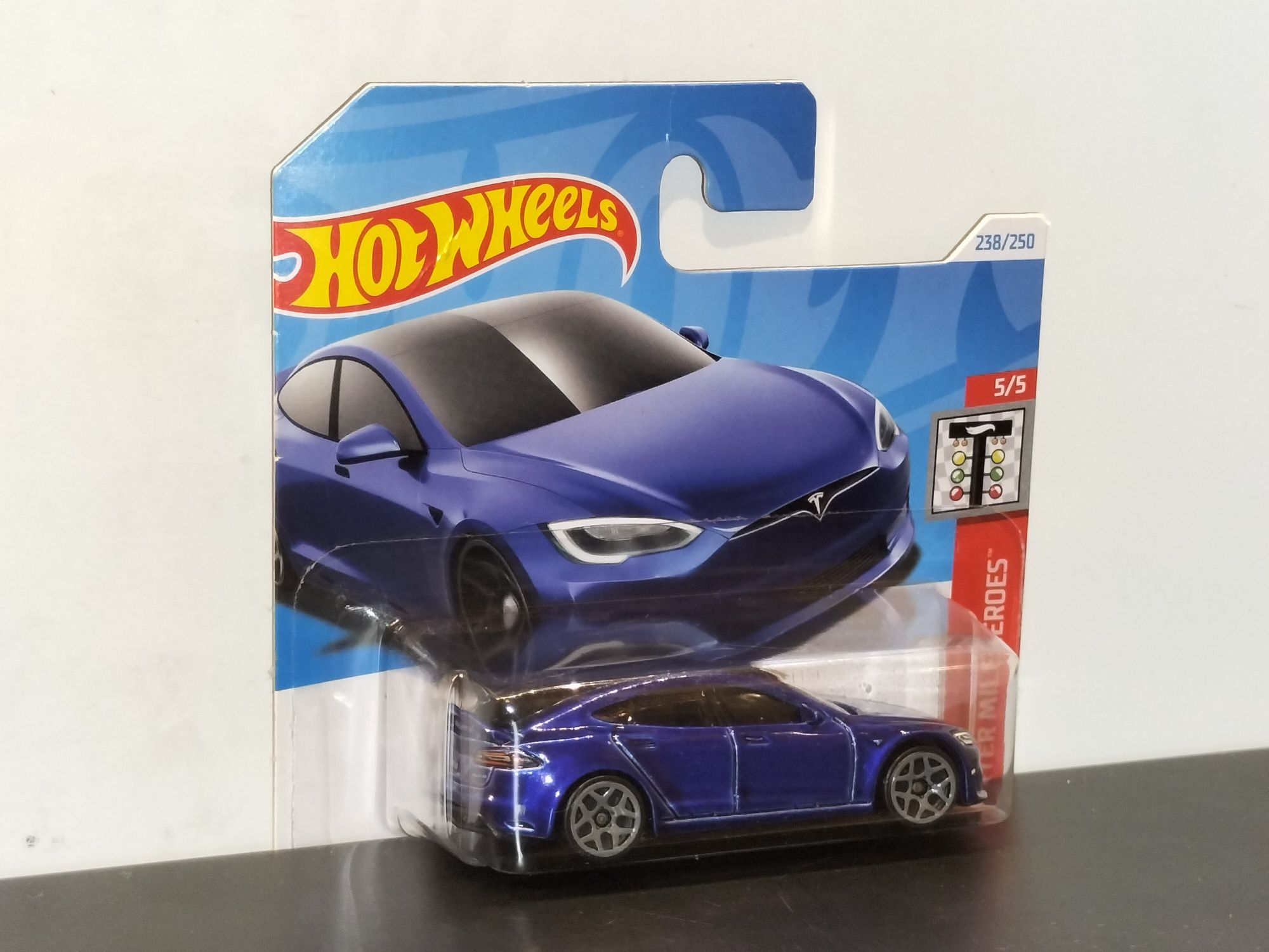 Tesla Model S Plaid (Hot Wheels)