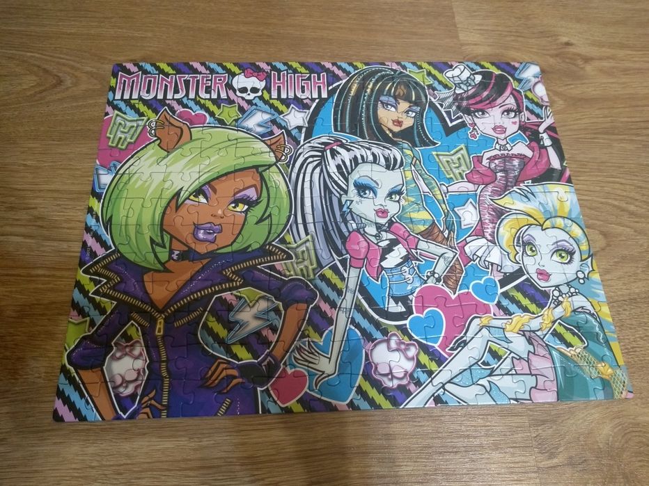 Sprzedam puzzle Monster High, 4 w 1