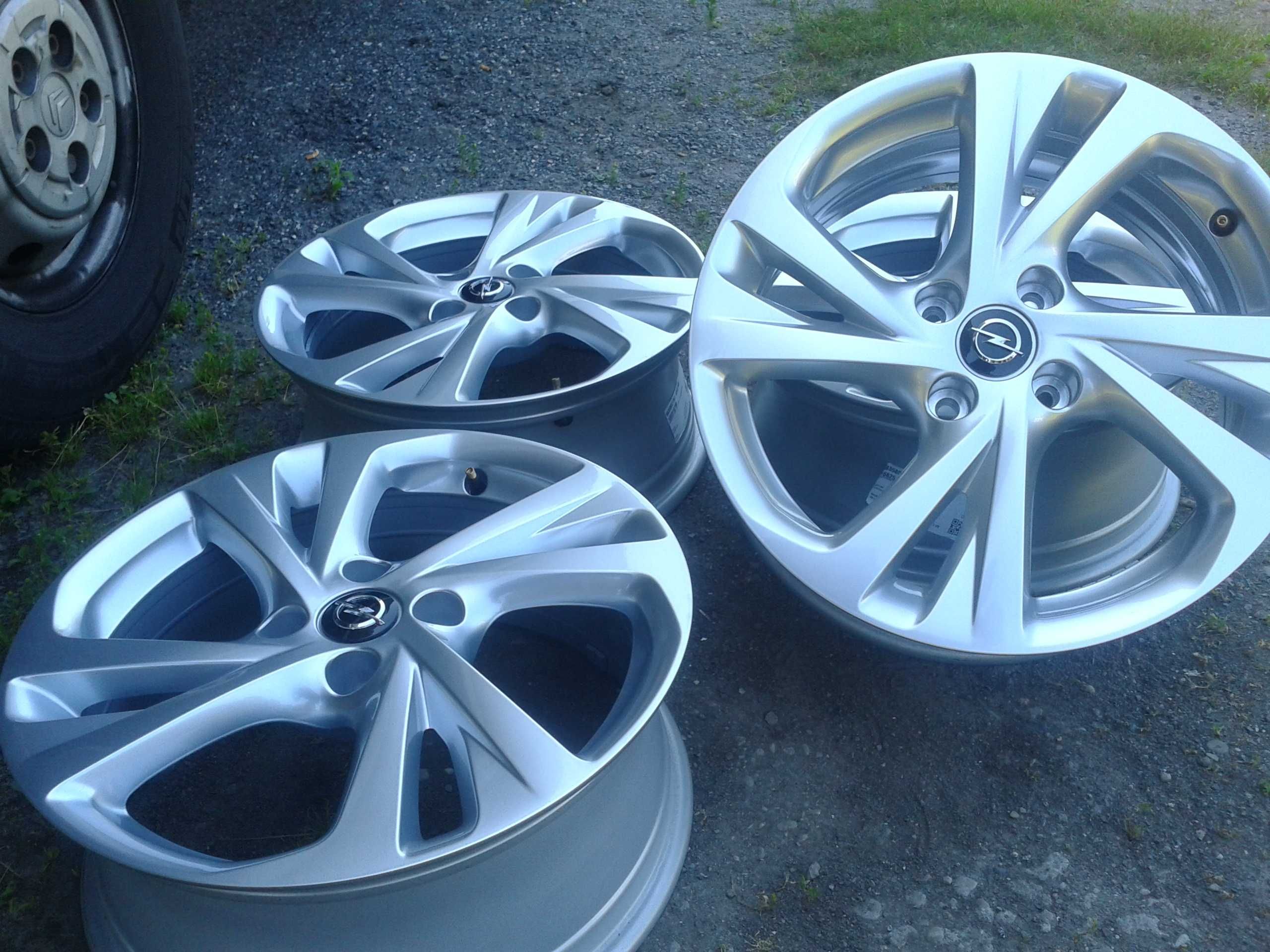 oryginalne r17 felgi nowe citroen c3 c4  208 peugeot 5008 mielec 3008