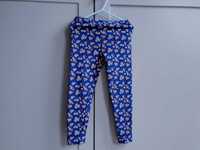 Granatowe legginsy spodnie w kwiatuszki Mini B 110 116