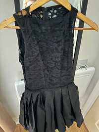 Czarna sukienka koktailowa