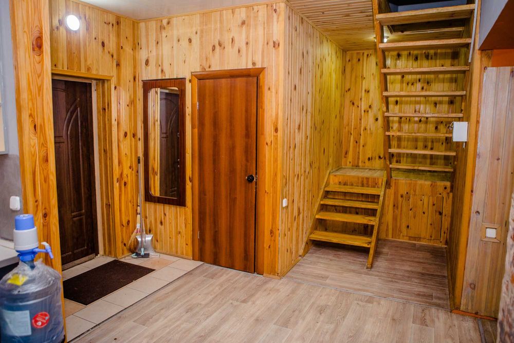 Оренда будинку подобово біля озера Земснаряд