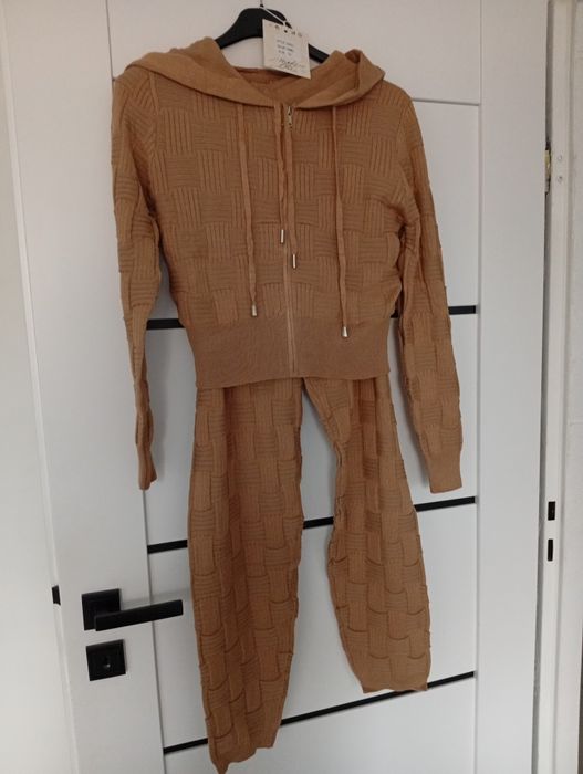 Dres dzianinowy nowy