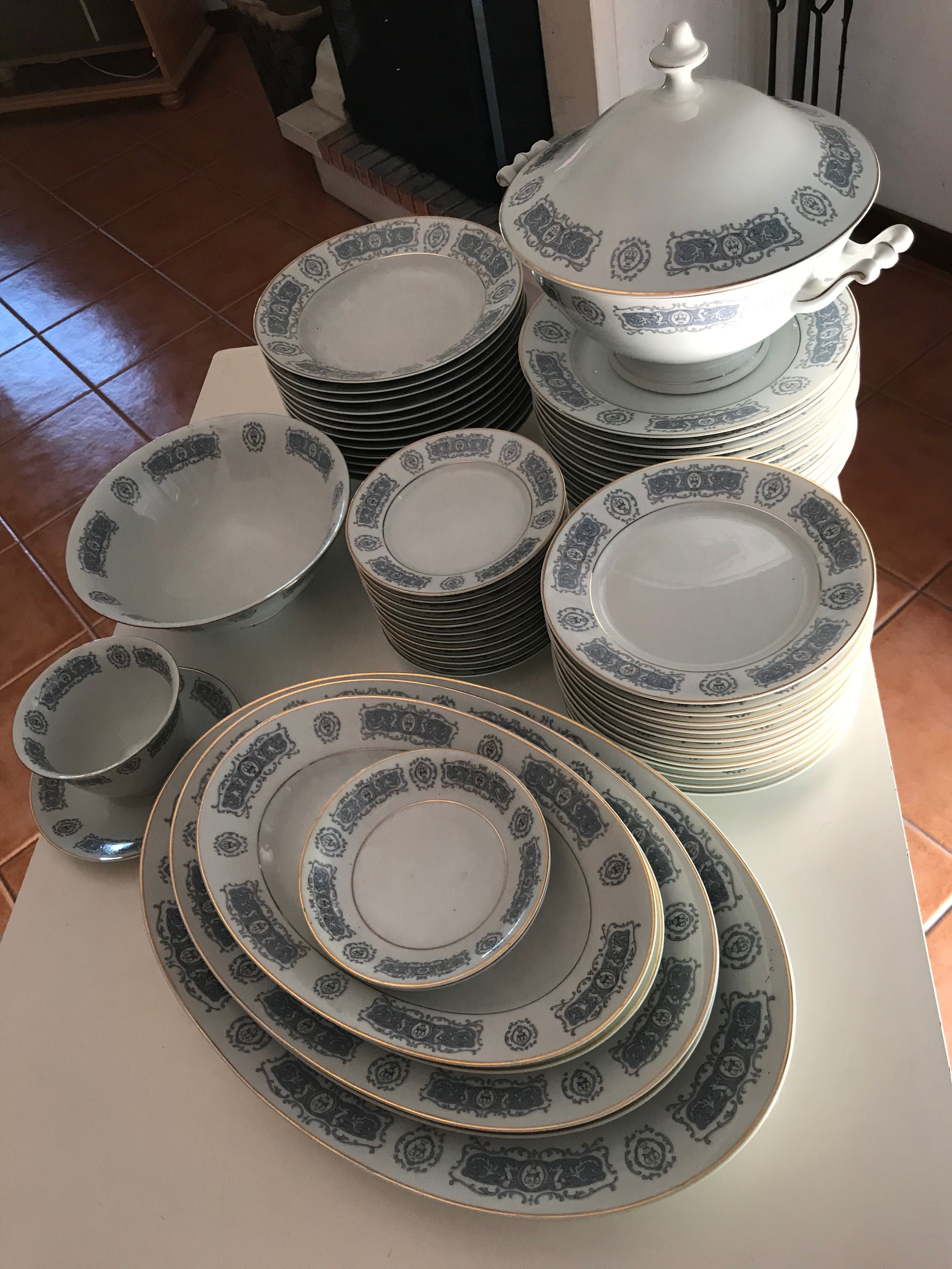 Serviço de Mesa - Porcelanas Spal - 58 peças