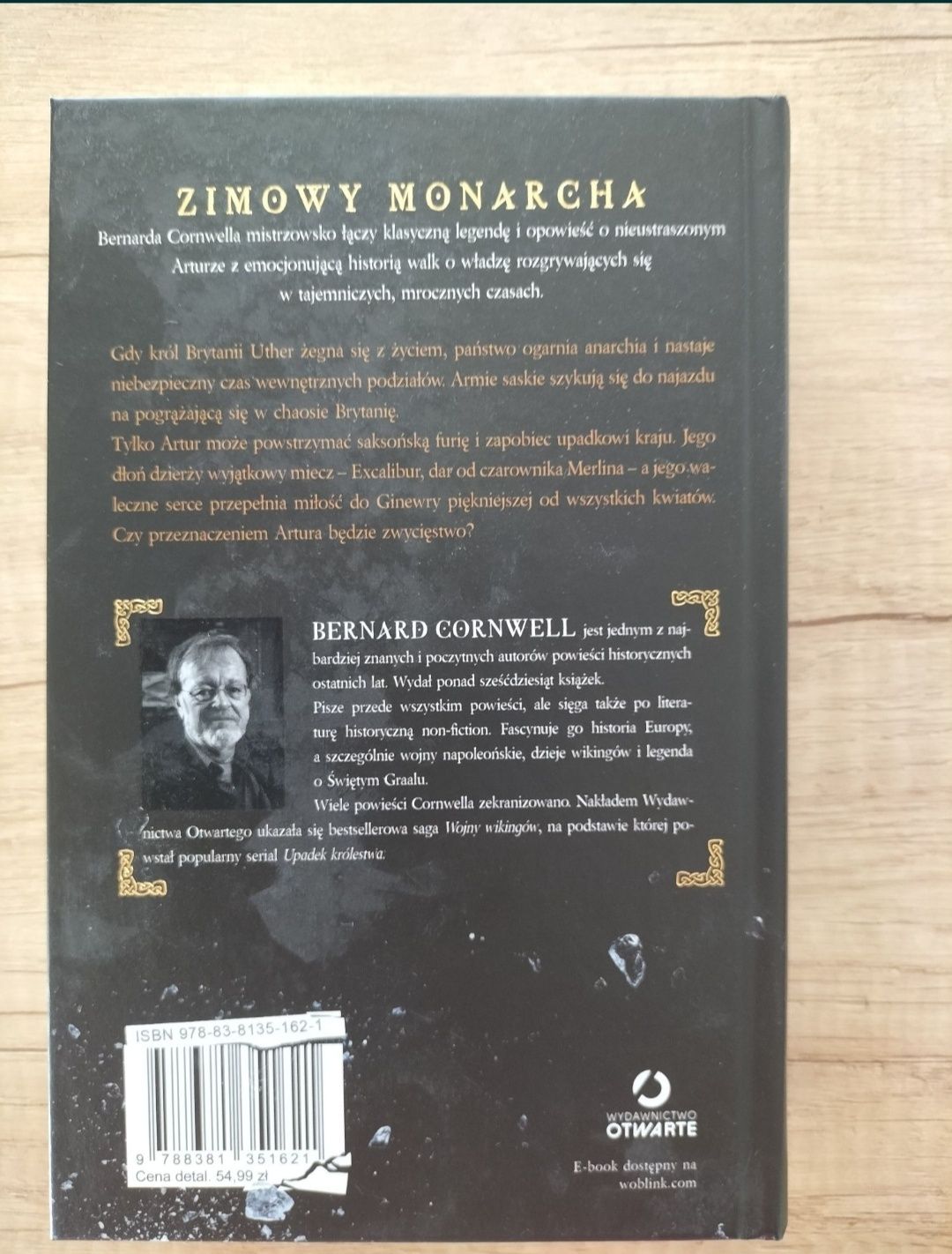 Bernard Cornwell "Zimowy Monarcha" twarda oprawa