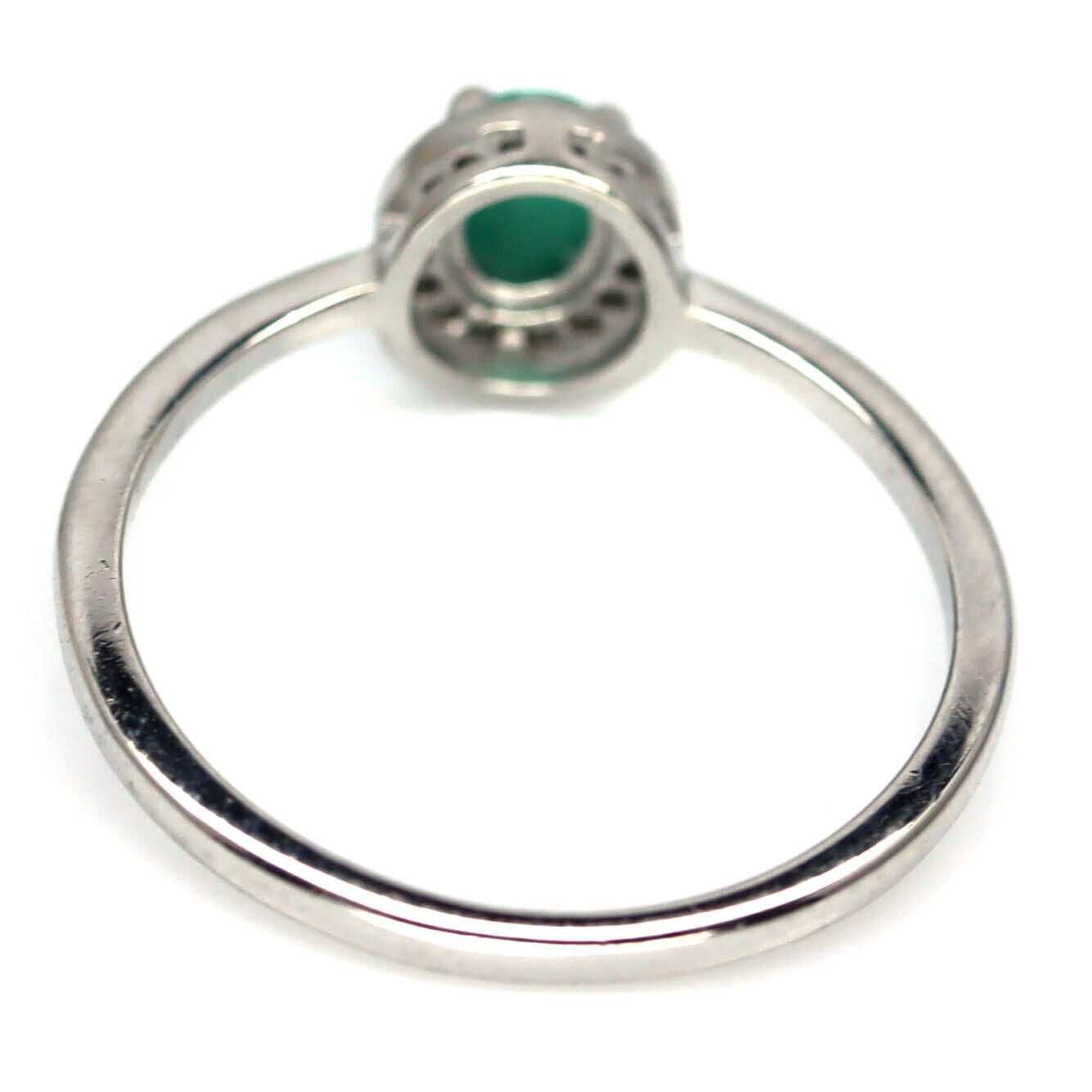 Кольцо из серебра 925 пробы с  зеленым изумрудом, Размер 16,75