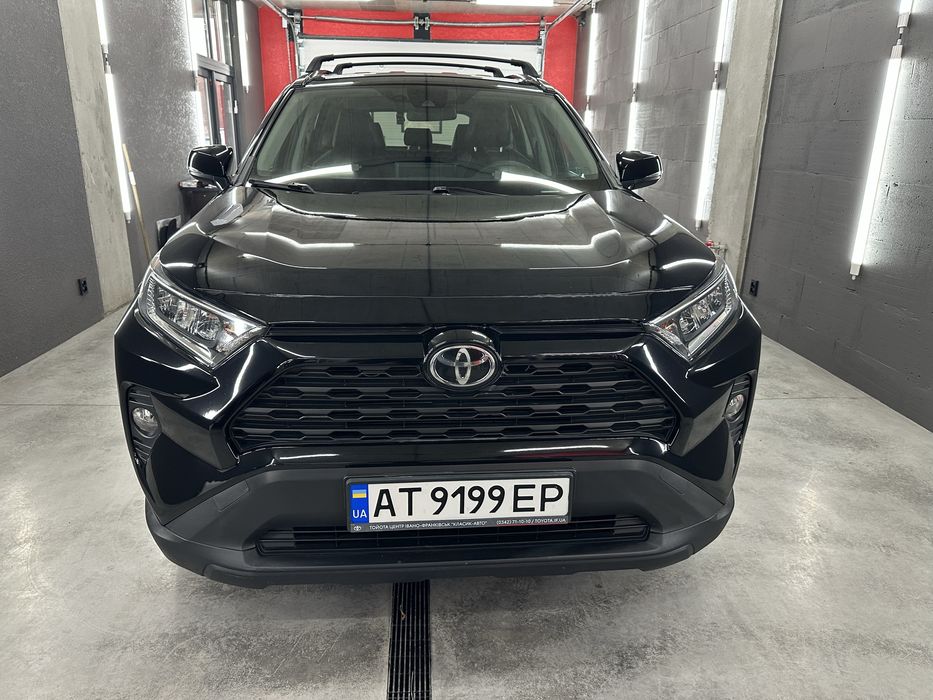 Тойота рав 4  від власника