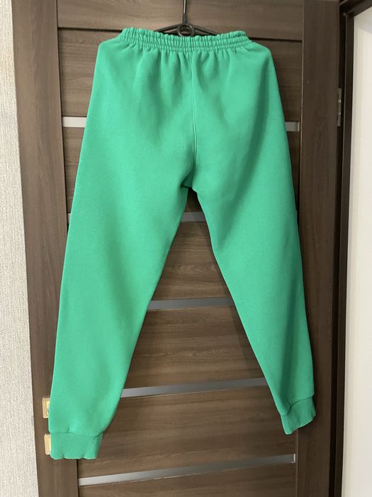 Костюм жіночий утеплений.