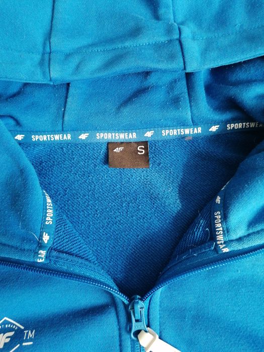4 f bluza rozmiar S mało noszona 40 zł