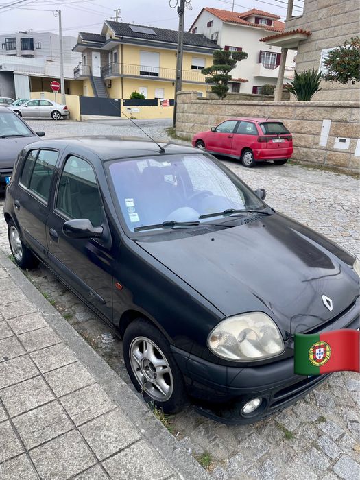 Clio modelo II 2001
