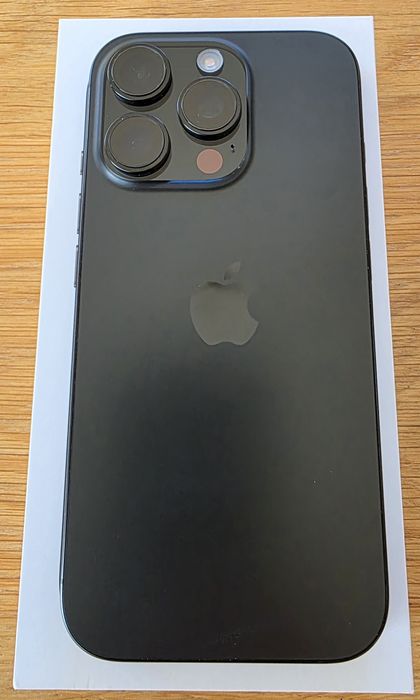 Iphone 16 PRO, 256gb, GWARANCJA, Jak Nowy + Gratis Etu i szkło. WARTO!