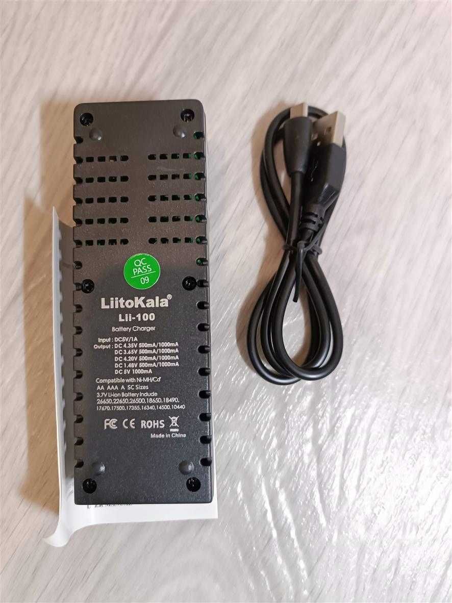 Универсал зарядка для батареек Liitokala Lii-100 microUSB +повербанк