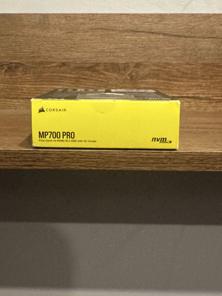 Corsair MP700PRO