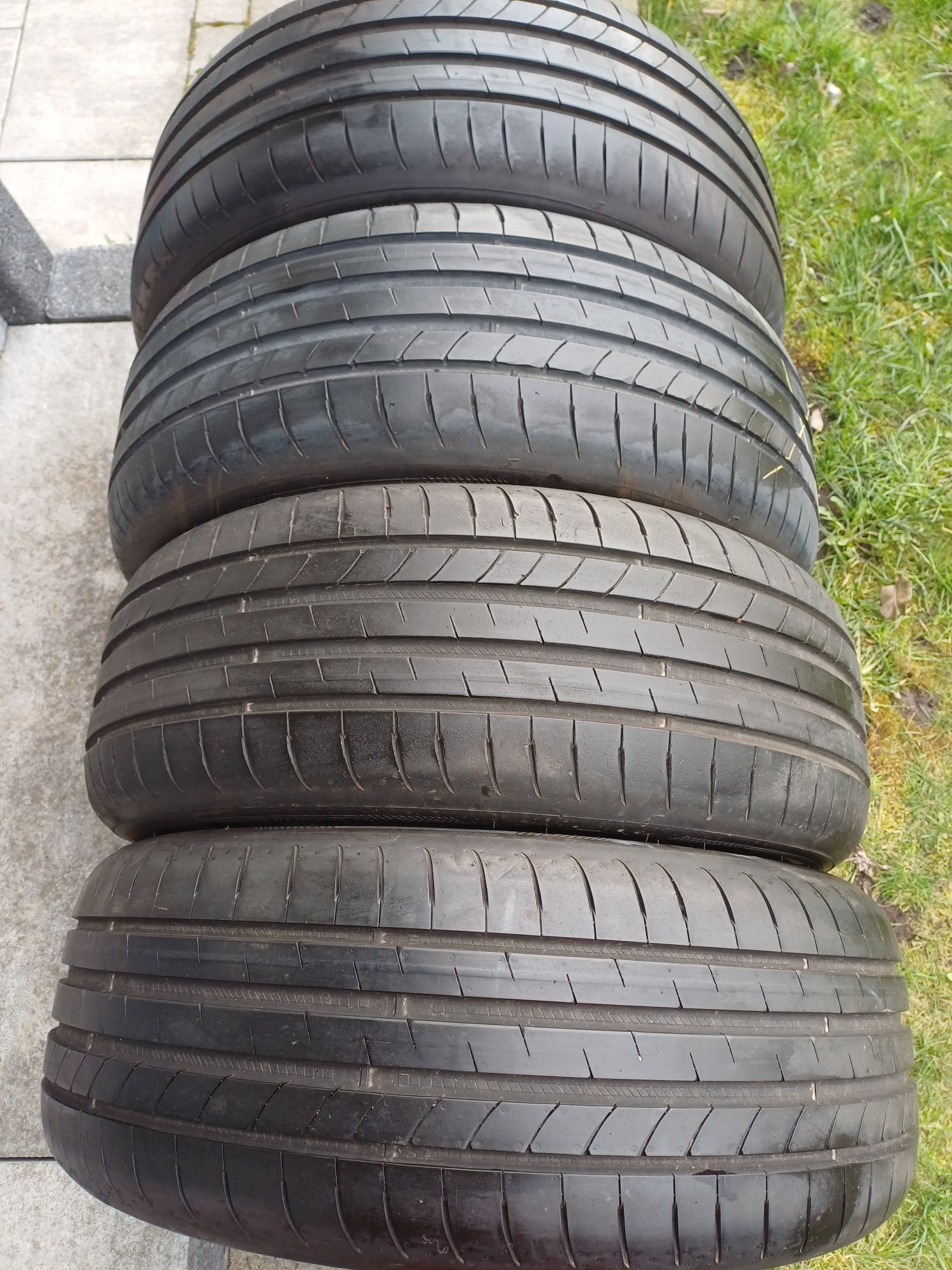 215/50R18 96W Goodyear 2022 rok