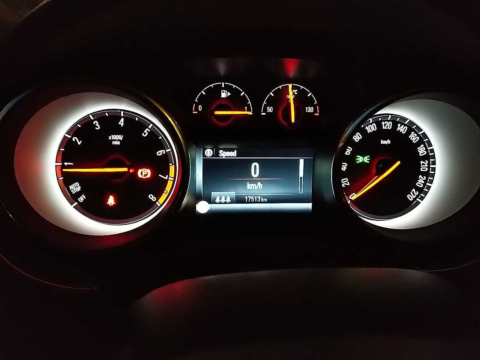 Mazda 6 2.0 só 15,000 km