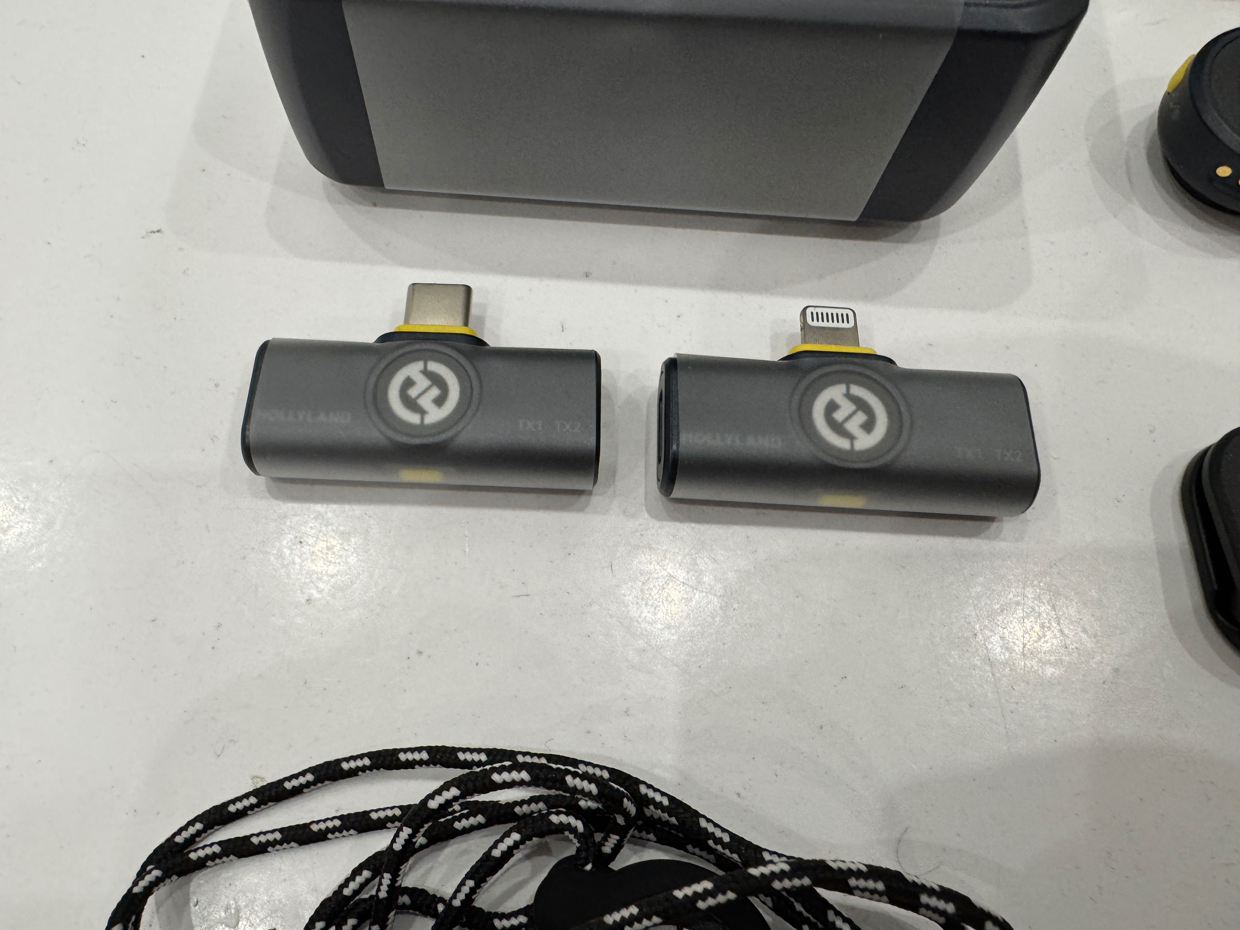 Hollyland Lark M2 USB-C Lightning Combo окремі частини для мікрофону
