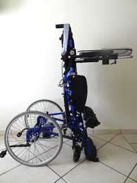 Cadeira de rodas semi-eletrica vertical