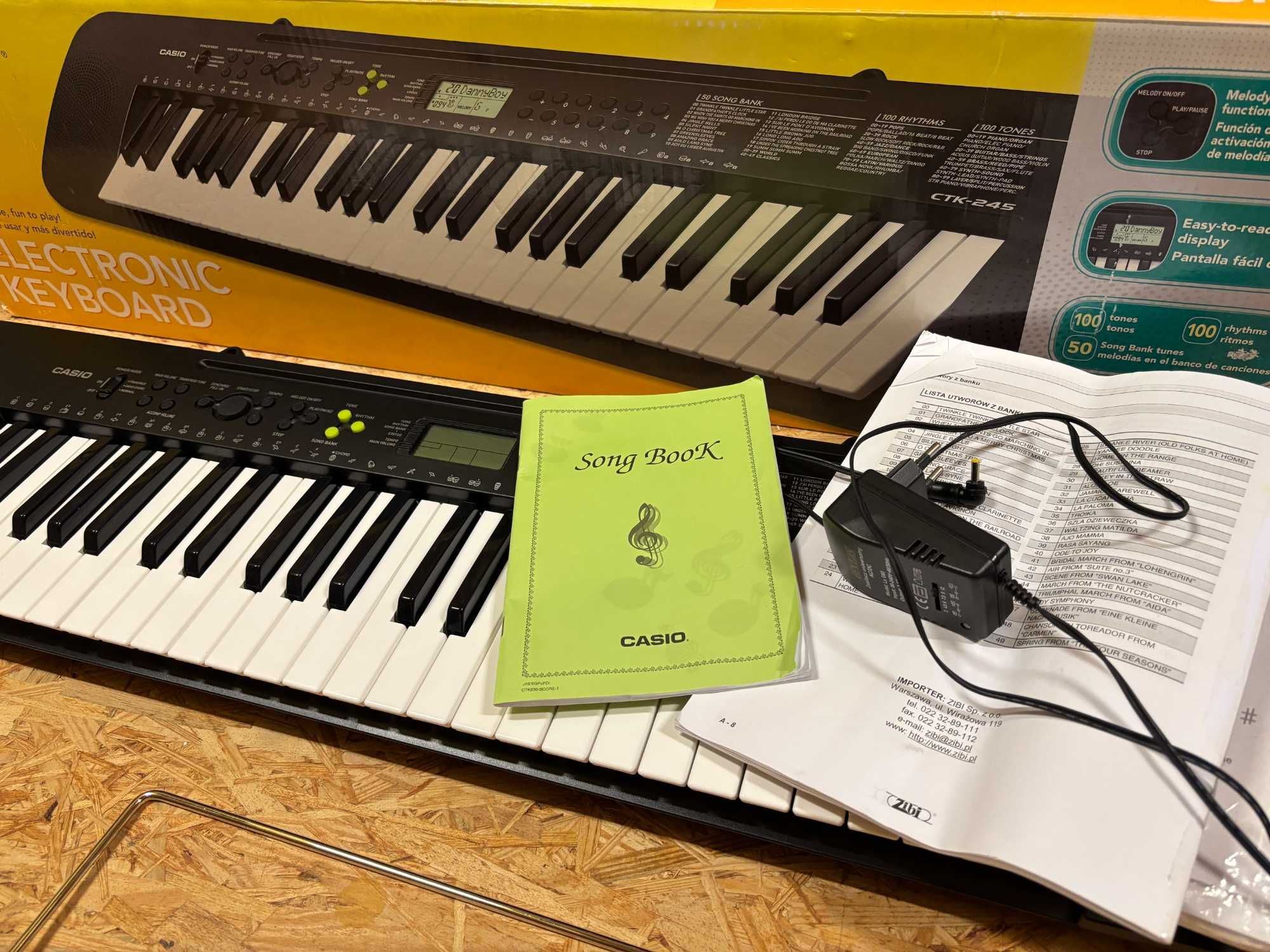 Keyboard CASIO CTK-245 cały komplet + zasilacz sieciowy, stan b. dobry