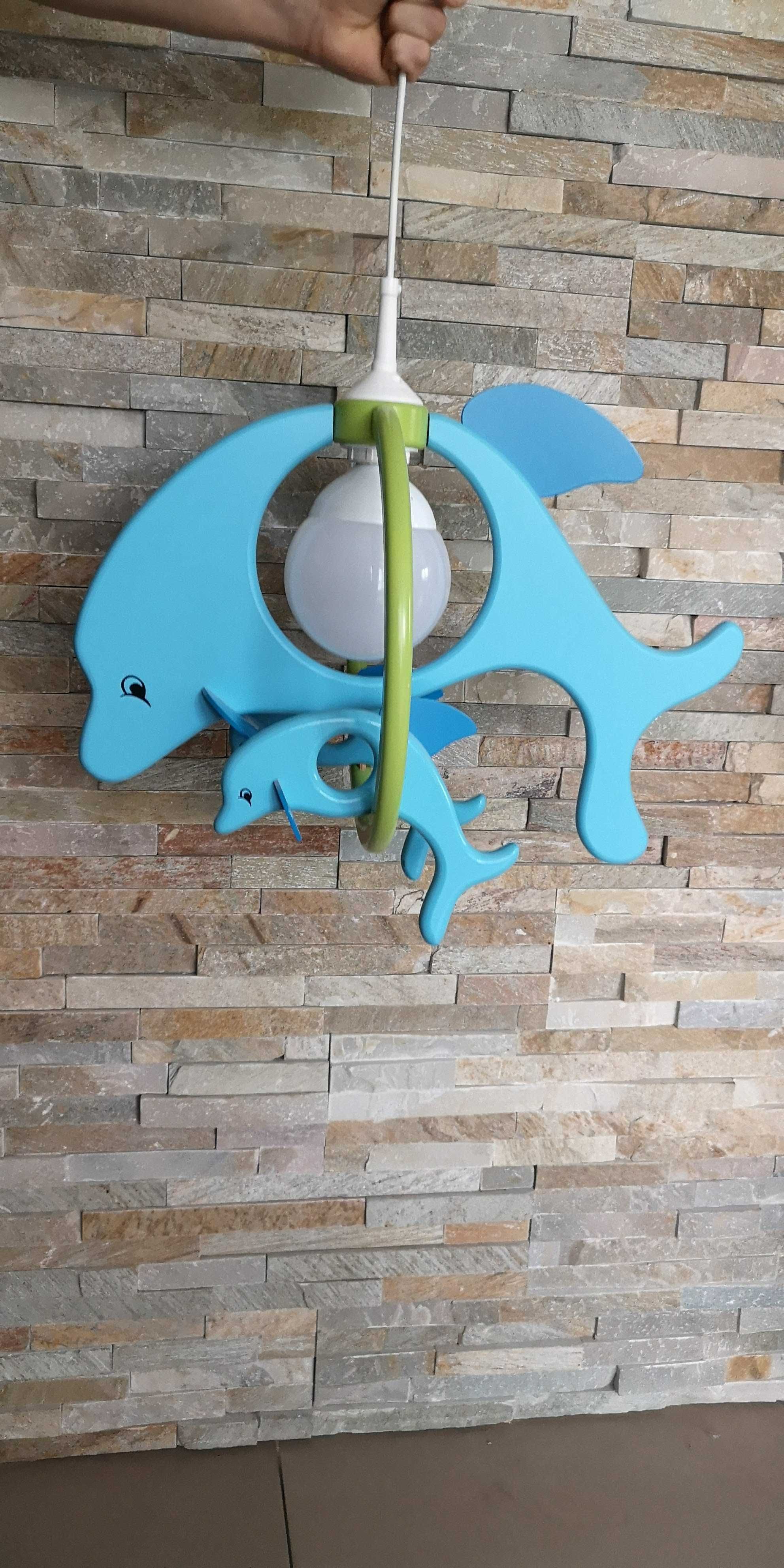 Lampa do pokoju dziecięcego delfiny
