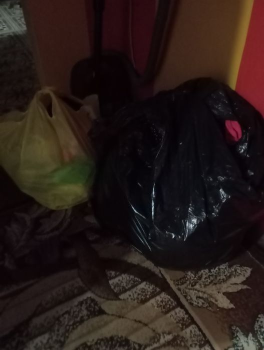 Віддам одяг жіночий дитячий