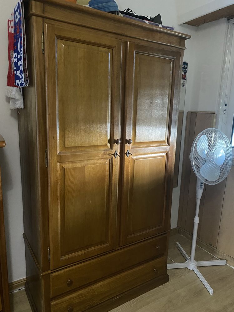Quarto de solteiro completo