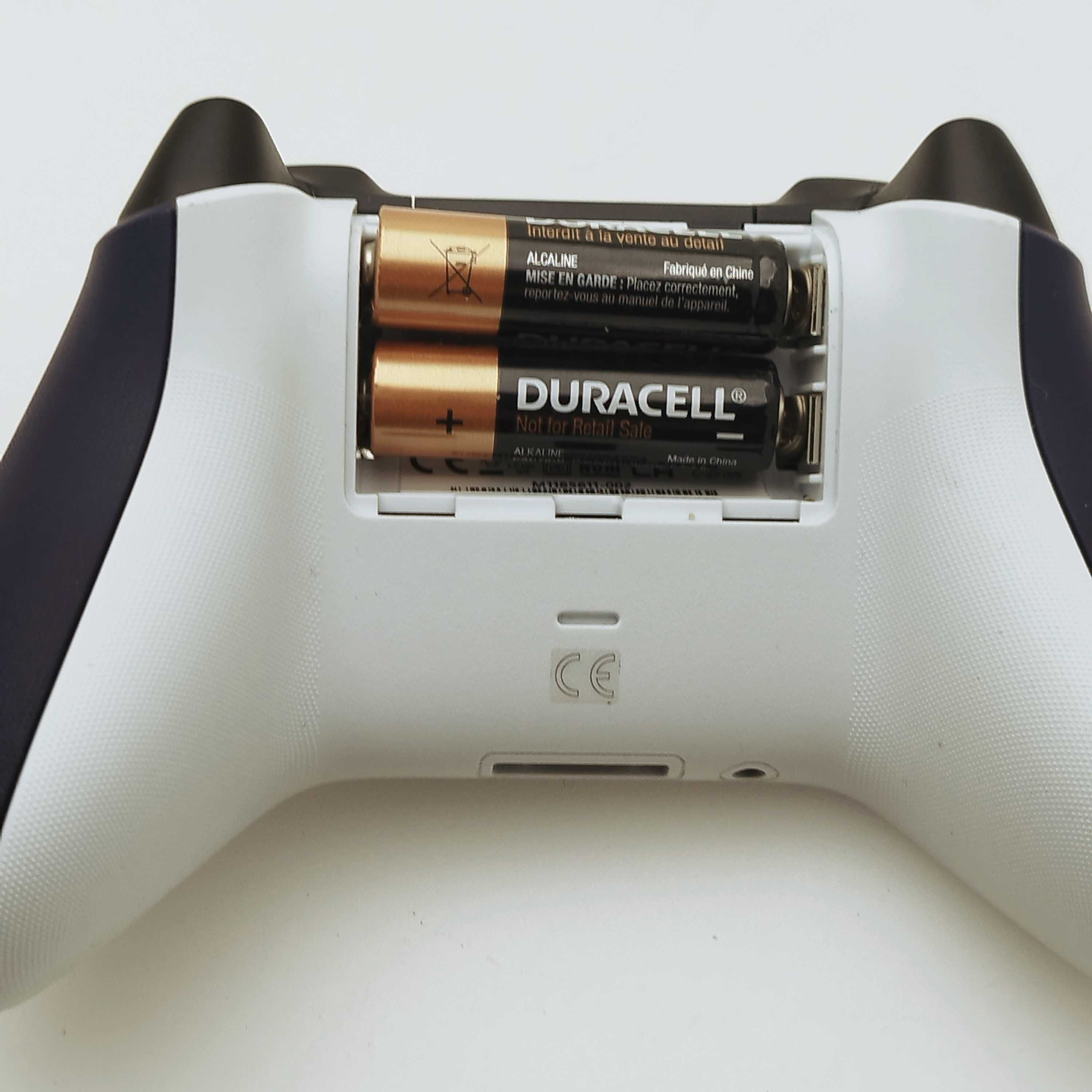 Pad bezprzewodowy do konsoli Microsoft Xbox One fiolet 768/25/psz