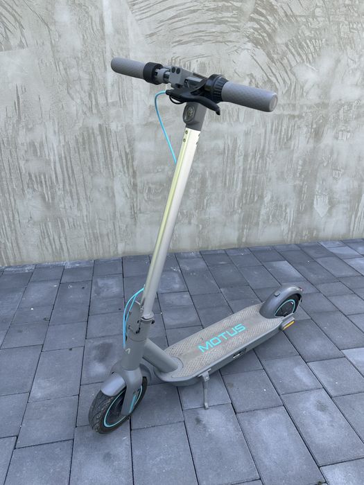 Hulajnoga Elektryczna Motus Scooty 10 - przejechane 50km