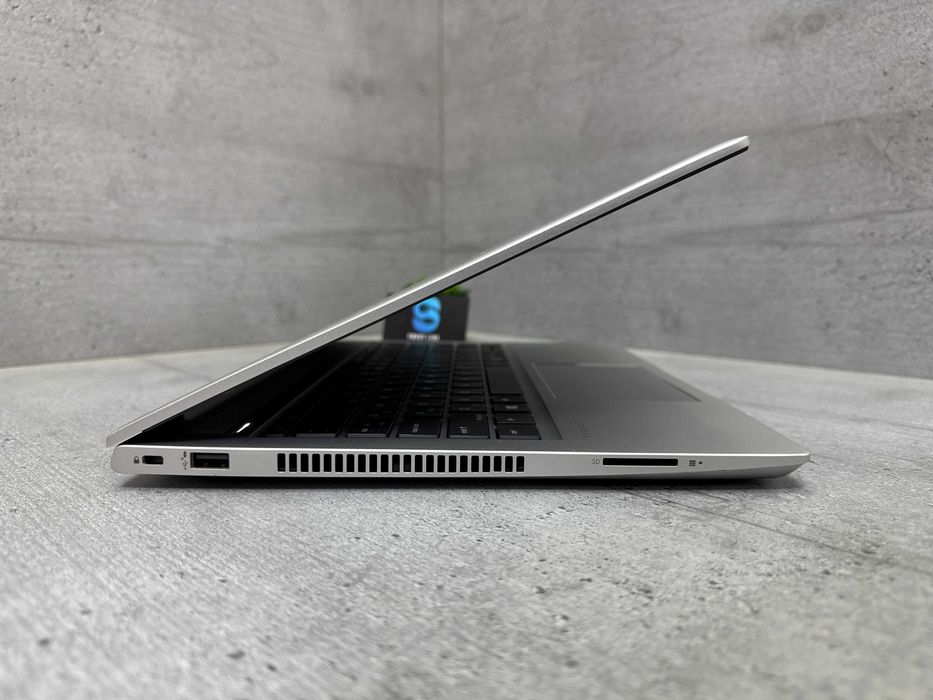 128gb ssd 8gb ddr4 Стильний ноутбук Hp mt22 Celeron 5205u