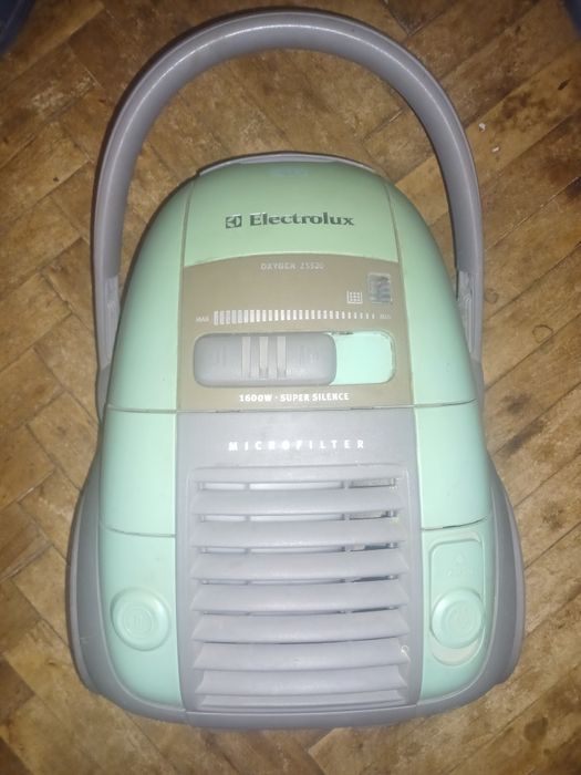 Робочий пилосос Electrolux