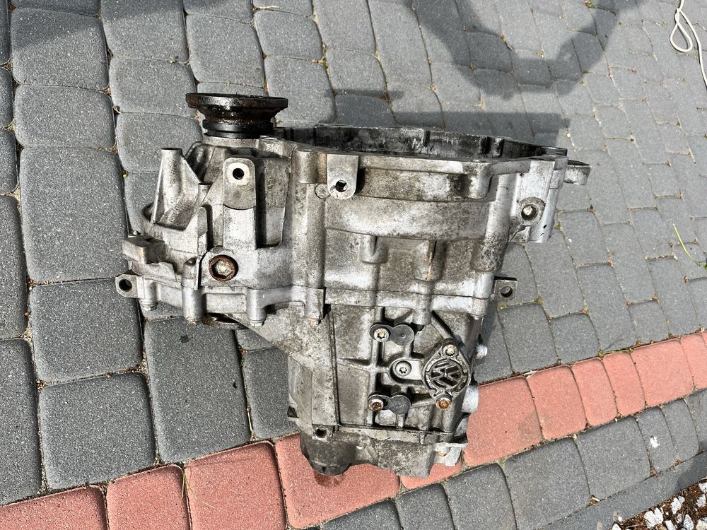 Skrzynia biegów manualna passat b7  1.6 tdi