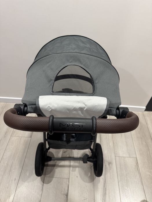 Прогулянкова коляска Mast