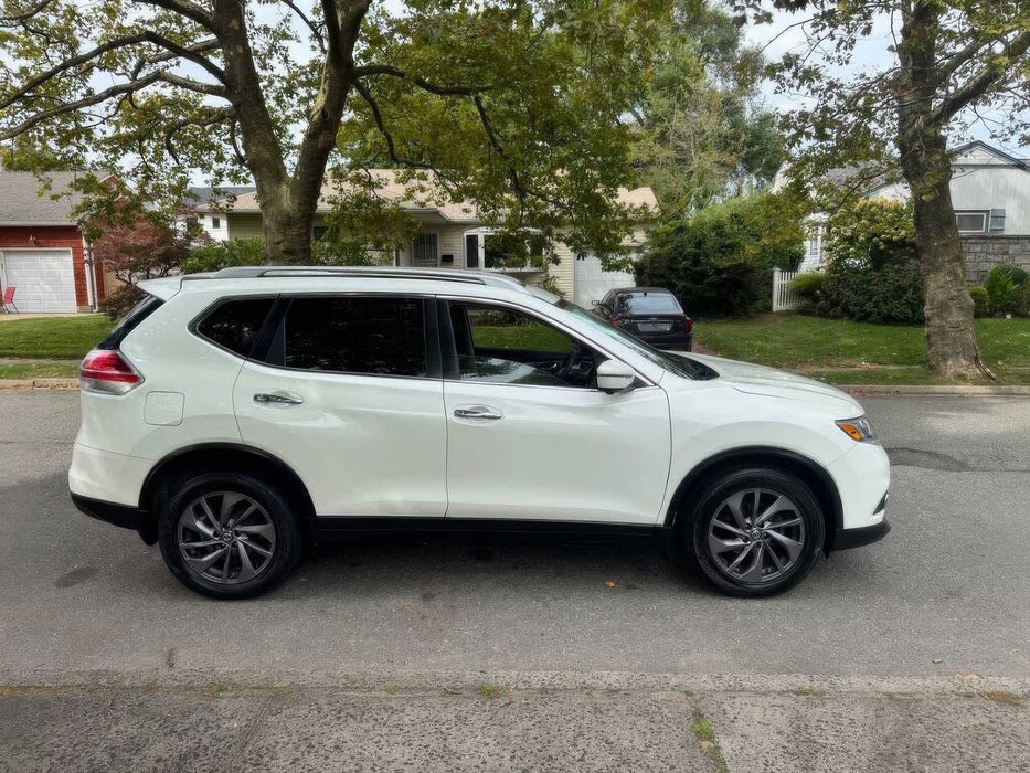 Nissan Rogue SL      2016