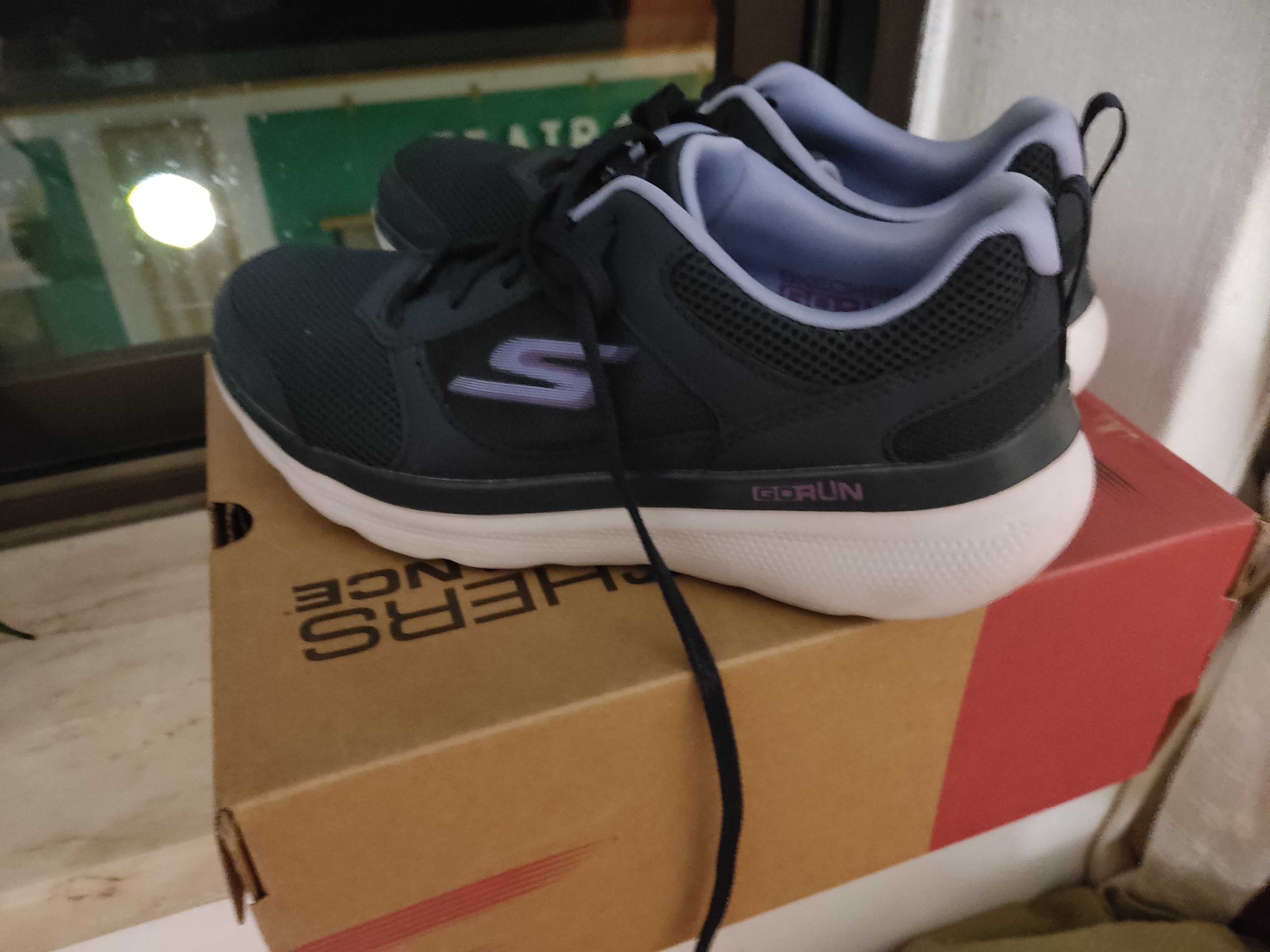 Tênis azuis número 38 skechers