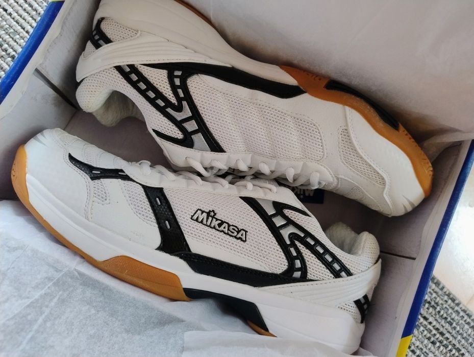 Nowe do siatkówki. Mikasa r 46