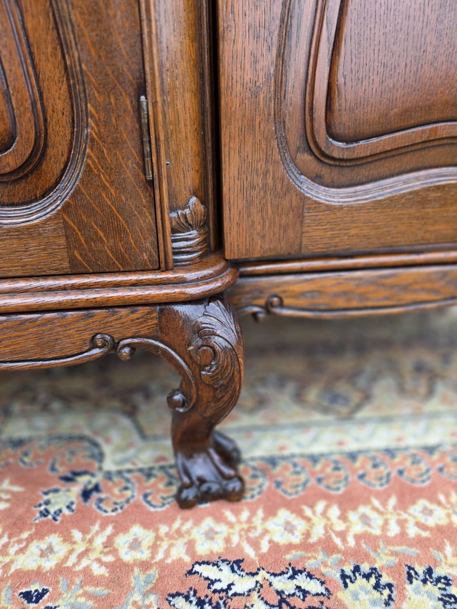 Komoda rzeźbiona chippendaile lwie łapy 227 cm #1682 Stylowy Węgrów